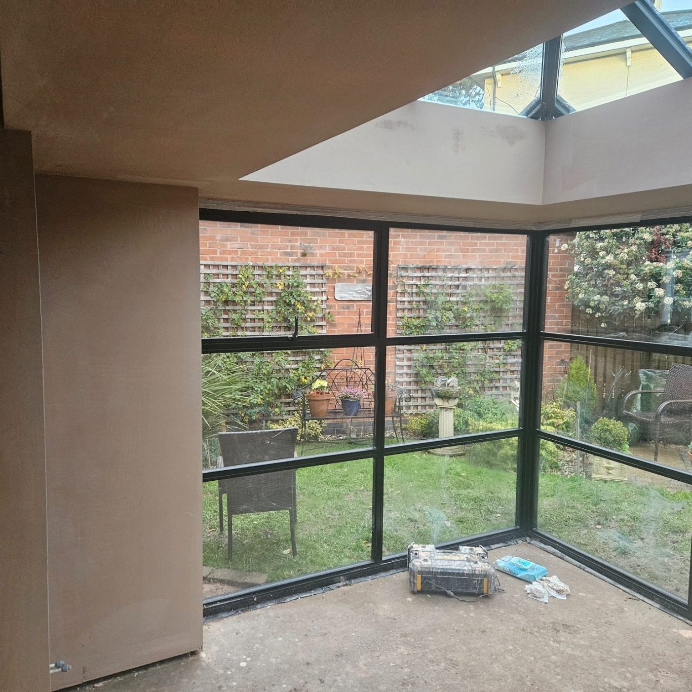 Plastered room using multi finish.