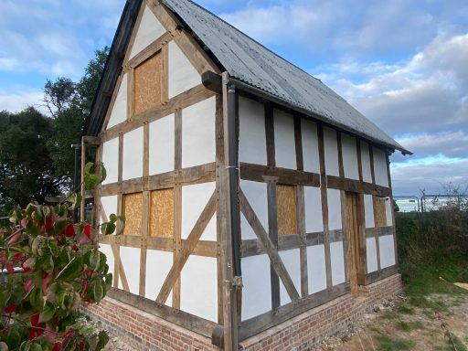 Lime rendering in tenbury by FIS Finishes, fisfinishes.com