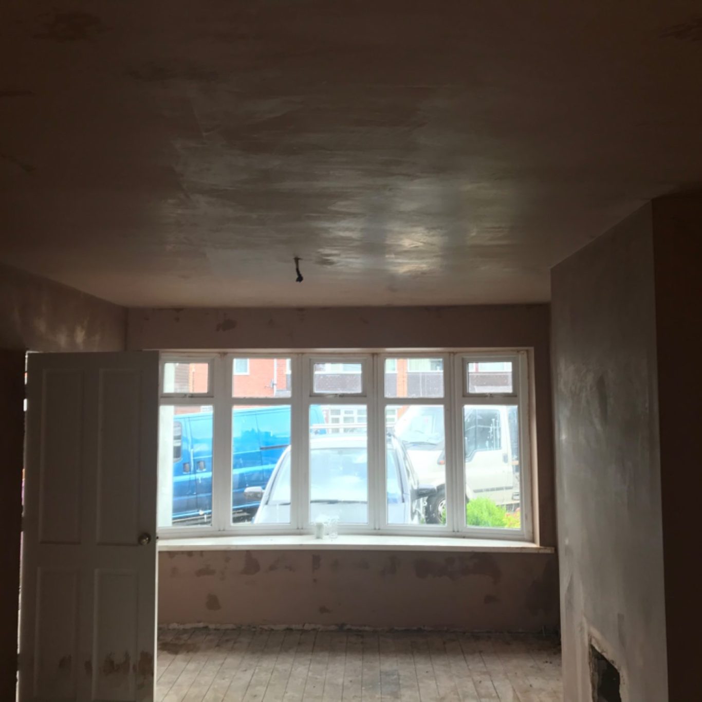 Plastered room using multi finish.